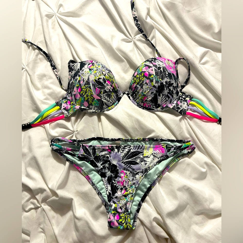VS Bikini